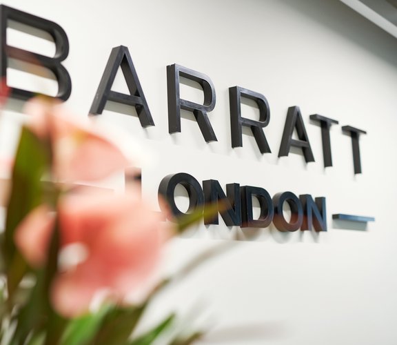 Barratt London7632.jpg